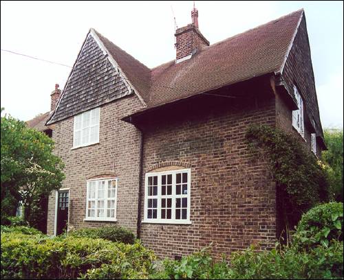 59 Asmuns Place